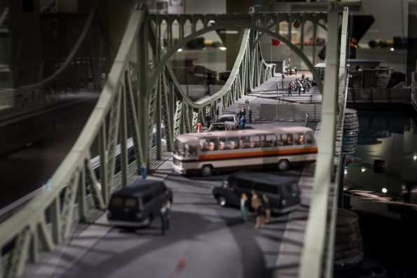 Modell Glienicker Brücke Deutsches Spionagemuseum