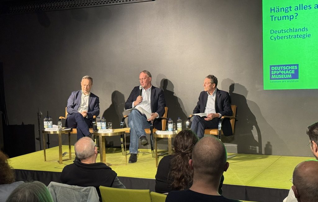 Podiumsgäste Veranstaltung zur deutschen Sicherheitsstrategie