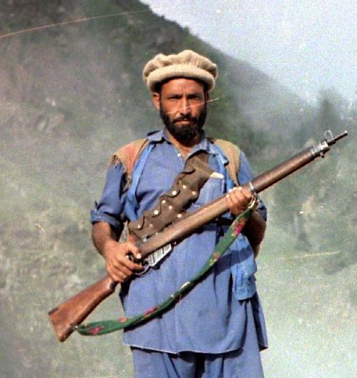 Mudschahid mit Repetiergewehr, 1985